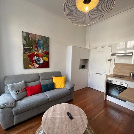 Paon, Coquet Appt Avec Parking A Caen Apartment Bagian luar foto
